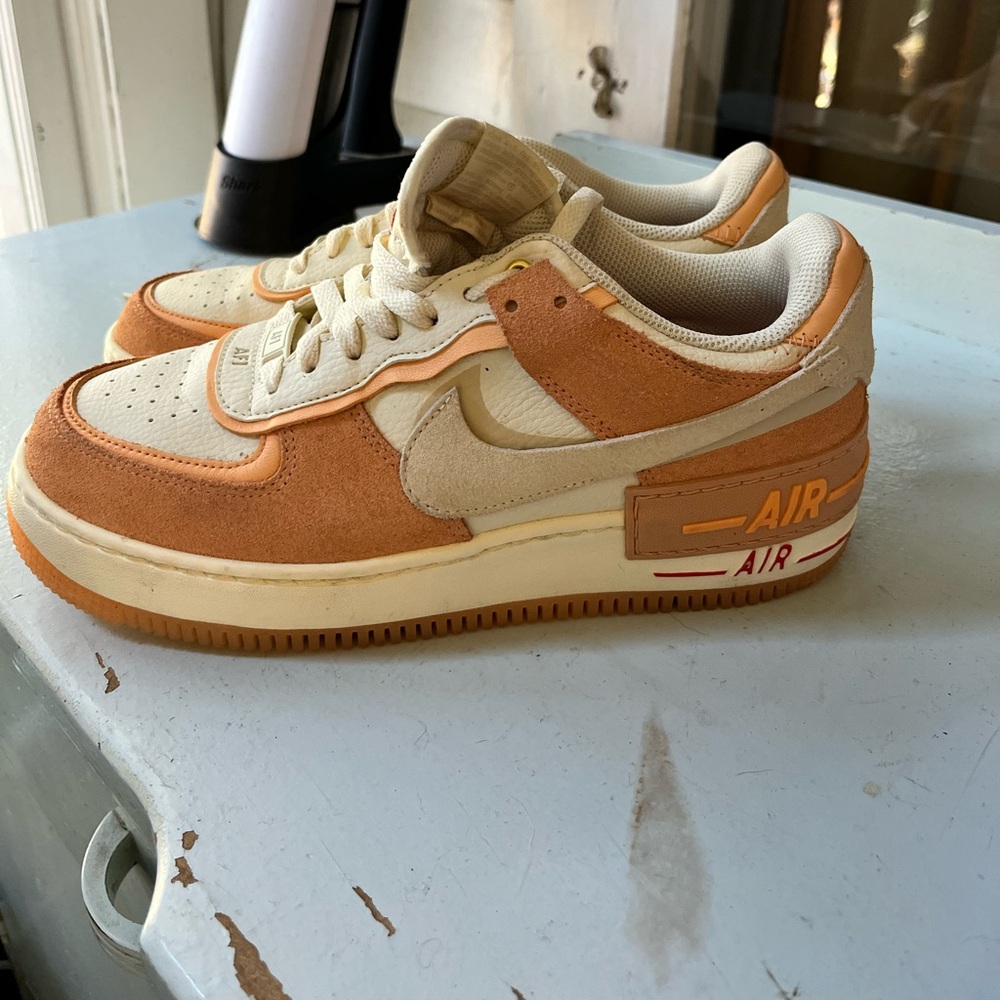 NIKE Air Force 1